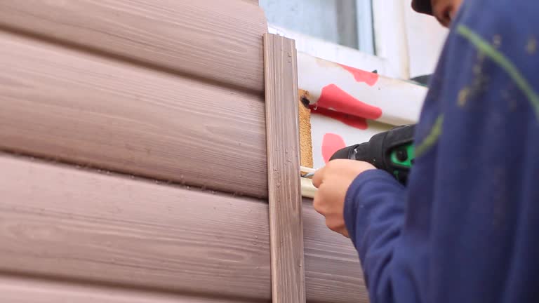 Storm Damage Siding Repair in Brooksville, MS